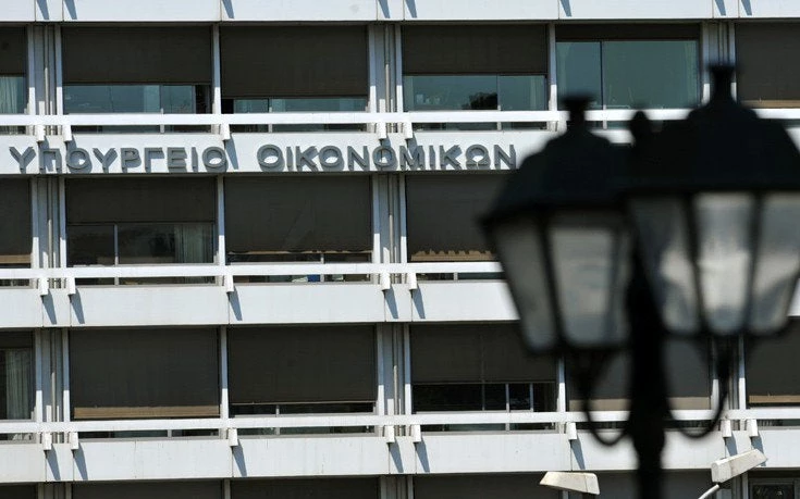 ΥΠΟΙΚ: Τα κίνητρα για τις επιχειρήσεις ώστε να προσχωρήσουν σε νέες προσλήψεις